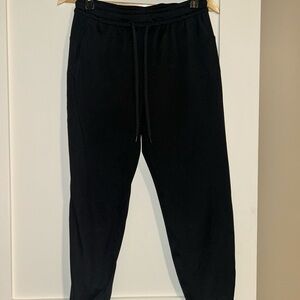 Lululemon Women’s Black Jogger Pants